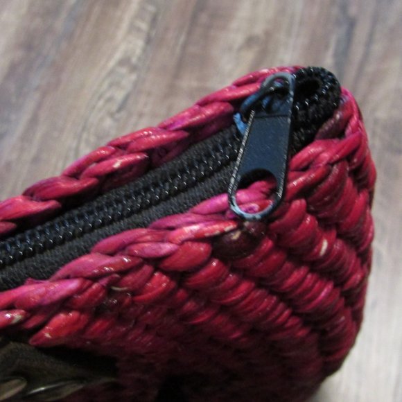 Fuchsia Summer Half-Moon Straw Purse - Picture 8 of 8
